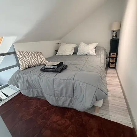 Avec Mezzanine *